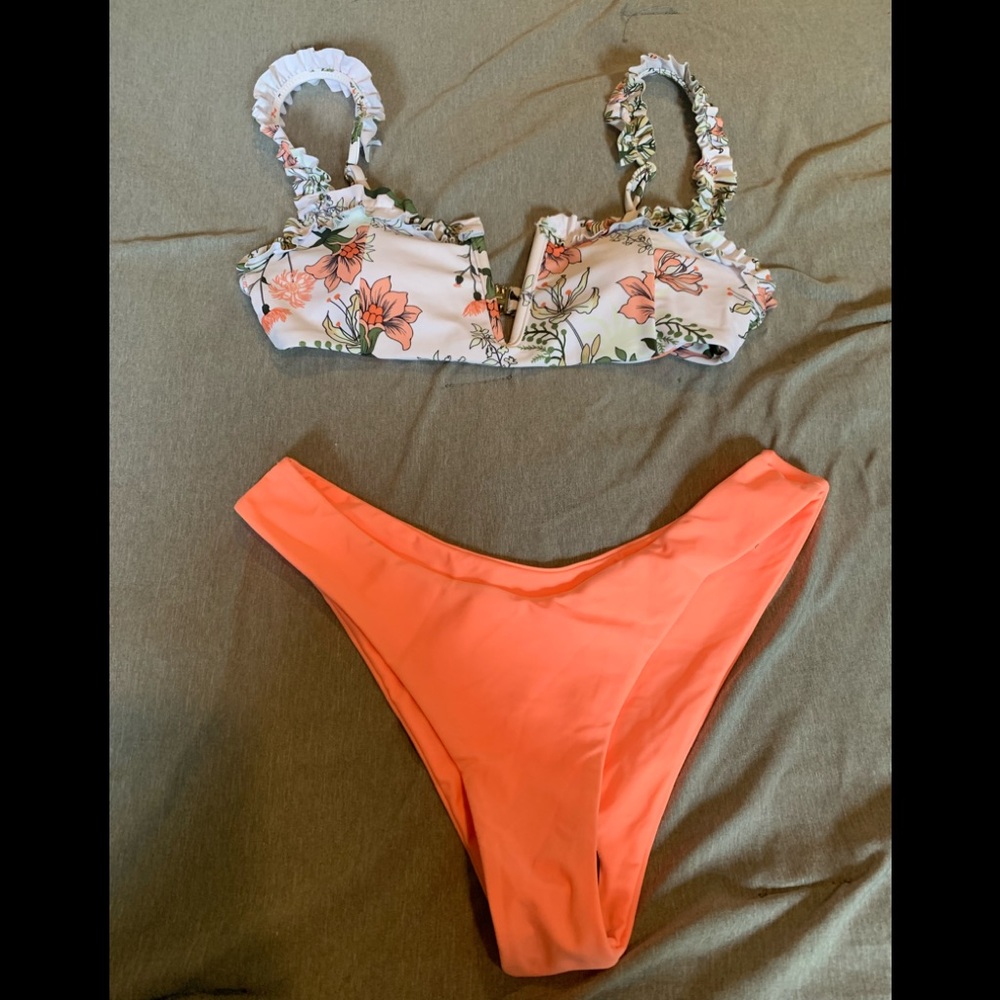 3/$18.00 🌼 NWOT Zaful bikini size S